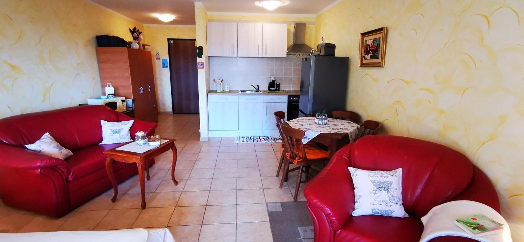 Studio Apartment Lela Liznjan Exterior photo
